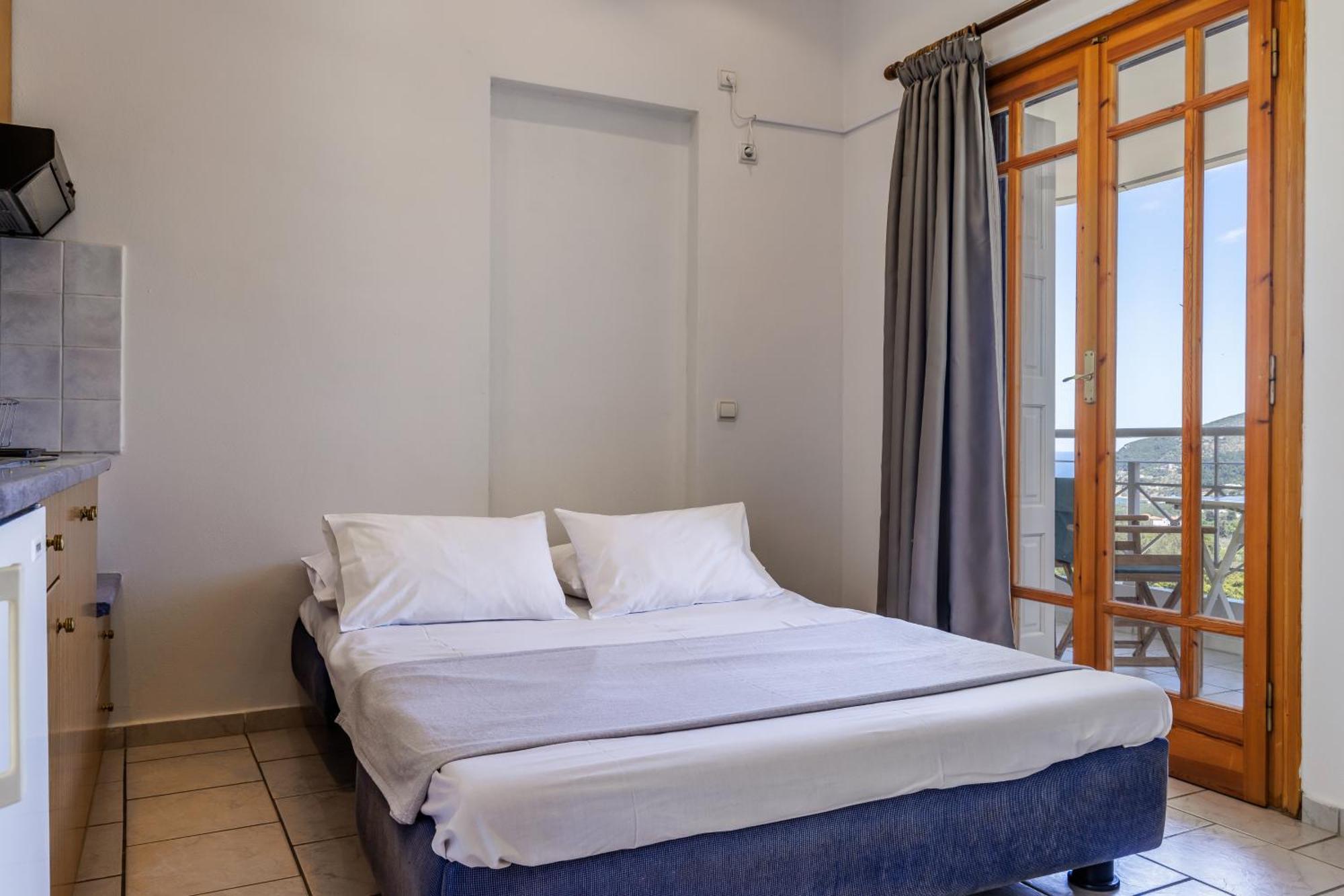 Likasti Apartman Szkópelosz Kültér fotó